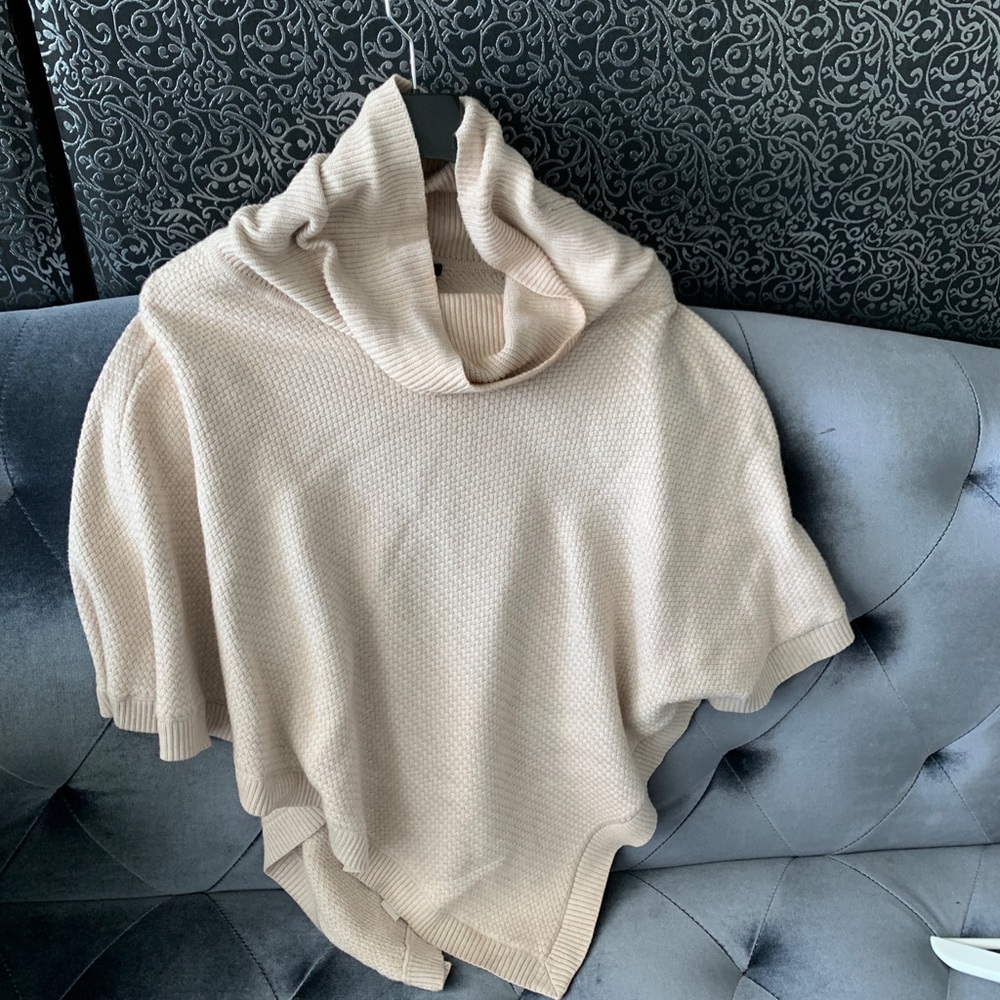 Casual sweater shawl